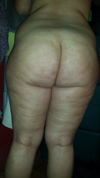 Lady finally got naked for me ..showing me that big fat cellulite ass