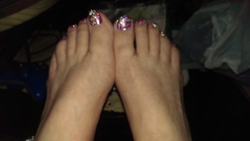 My toes new color for tidsy