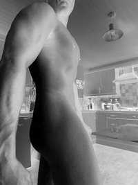 Getn naked in the kitchen. So horny, who wants to take me