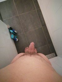 Taking a shower! Do you like it? Should i take more pics? Let me know.