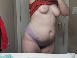 i love my body so much! i just love how these panties sit on my hips