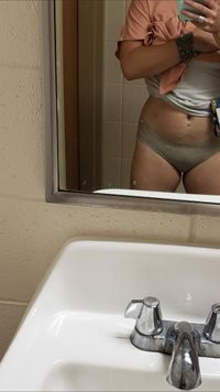 So horny at work someone fuck me please I need attention