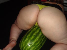 Ooooh how good im gonna do this melon