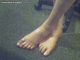 bare feet as requested by dirtyfeet   i warned you remember   (sorry havent...