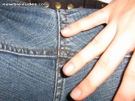 THE FRONT OF MY JEANS WHO WANTS TO TOUCH THEM?