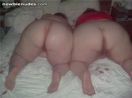 Master's Heaven two BBW arses together!!  Which one do I fuck first?