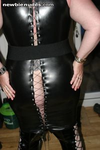 My new rubber dress do you like the way it hugs my curves