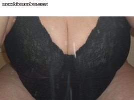 Some cleavage to "tit"illate you...