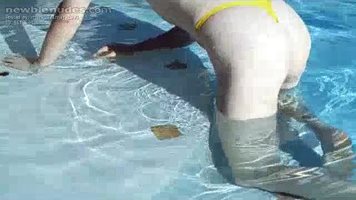 jow snyder thong in the pool