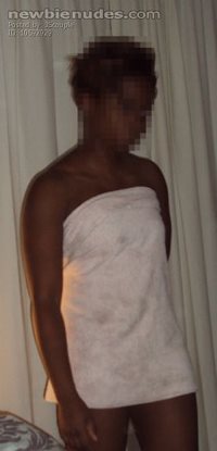 TEASE - who wants whats under the towel