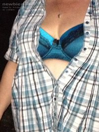 showing off the new bra!!