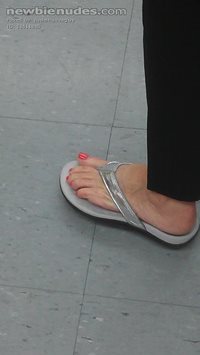 Tasty toes and fabulous feet for the foot fetish folks.