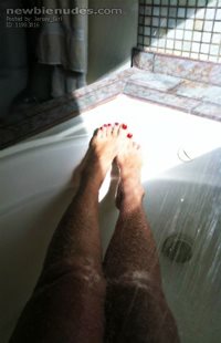 Sunshine on my legs makes me happy (apologies to John Denver)