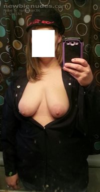 Horny sexy wifes big nipples just wantin to try a different site thanks!!!!...