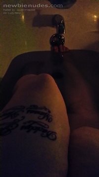 Mhmm nice ending to such a long monday..Hot bath an a drink ;)