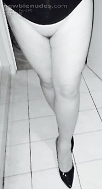 my hips and pins in heels xx