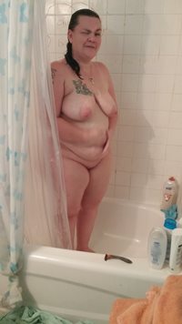 Gf having a sexy shower
