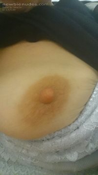 Suck her nipple